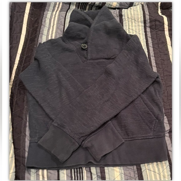 Gap Kids Thermal Shirt, size xs navy blue. 
Gently worn - Picture 1 of 1